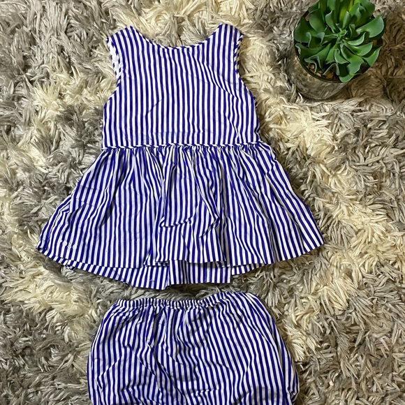 Ralph Lauren 2 piece outfit for baby girl size 12m - Picture 2 of 2
